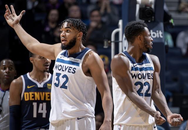 率都站在自 率都站在自